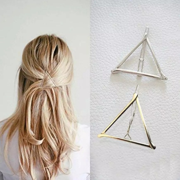 Accessories - Minimalist triangle hair clip
